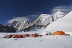 panorama-spektakuler-gunung-gunung-terindah-di-dunia-yang-memikat-hati